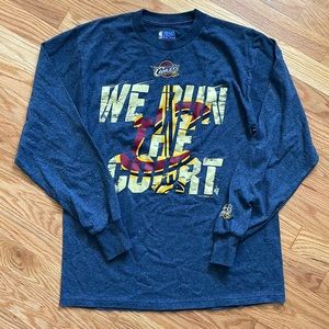 NBA Men’s Cleveland Cavaliers Crew Neck Long Sleeve Tee M